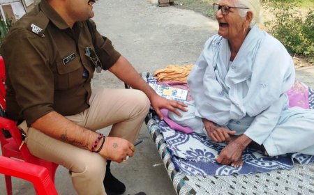 SSP देहरादून की नई पहल, दून पुलिस को चौतरफा मिल रहा बुजुर्गों का आशीर्वाद! समाचार UP/UK