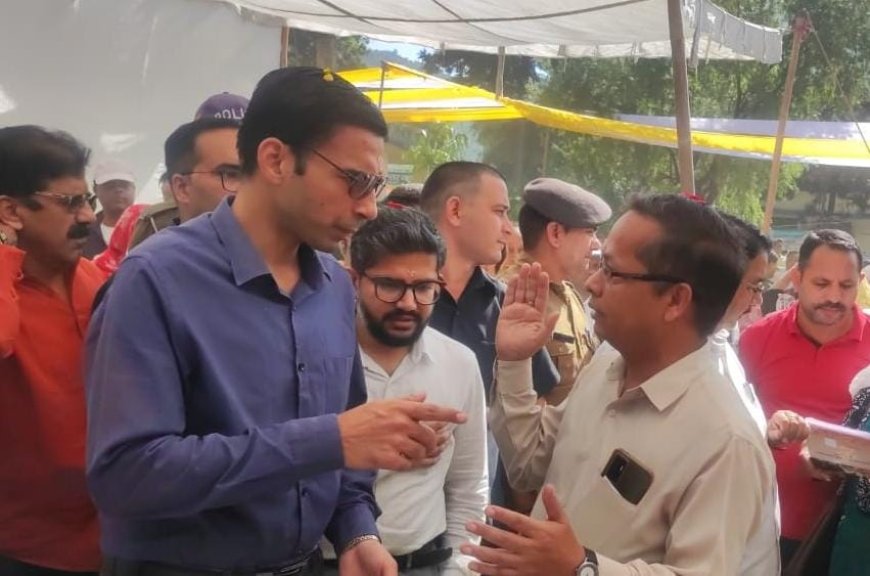 DM देहरादून ने खराब लाइटे ठीक करने के लिए टीमें सड़कों पर भेजी!समाचार UP/UK