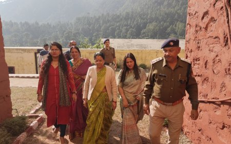 महिला आयोग की अध्यक्ष ने जिला कारागार का किया निरीक्षण! समाचार UP/UK