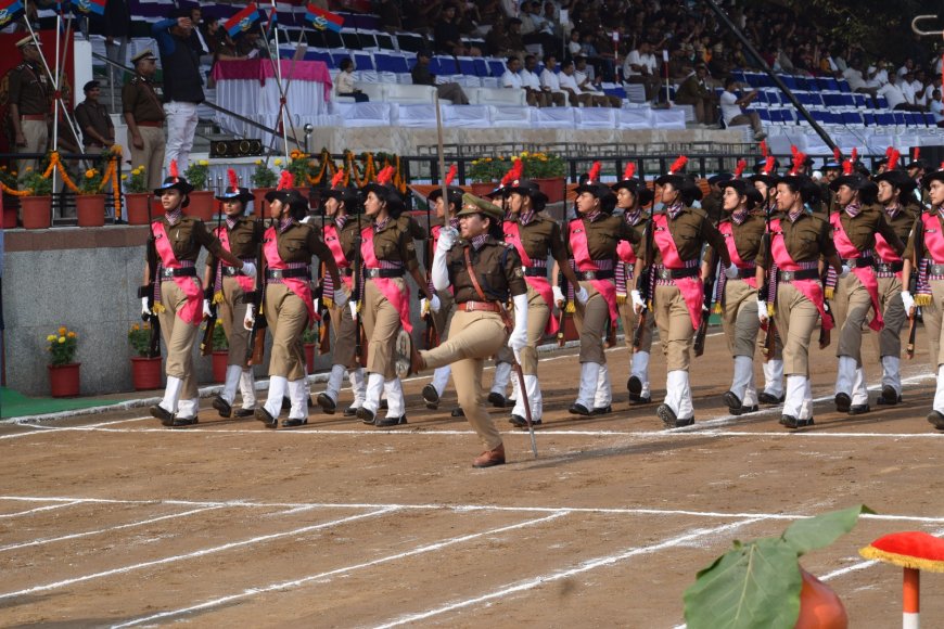 उत्तराखंड के 24 वे राज्य स्थापना दिवस पर पुलिस लाइन देहरादून में फुल ड्रेस रिहर्सल! समाचार UP/UK