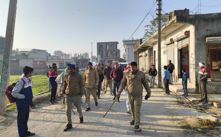 बिजली चोरी करने वालों पर विजिलेंस की छापेमारी l समाचार UP/UK