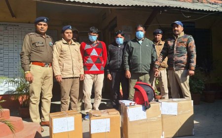 नशीली दवाइयां बनाने वाली अवैध फैक्ट्री का पुलिस ने किया भंडाफोड़ l समाचार UP/UK