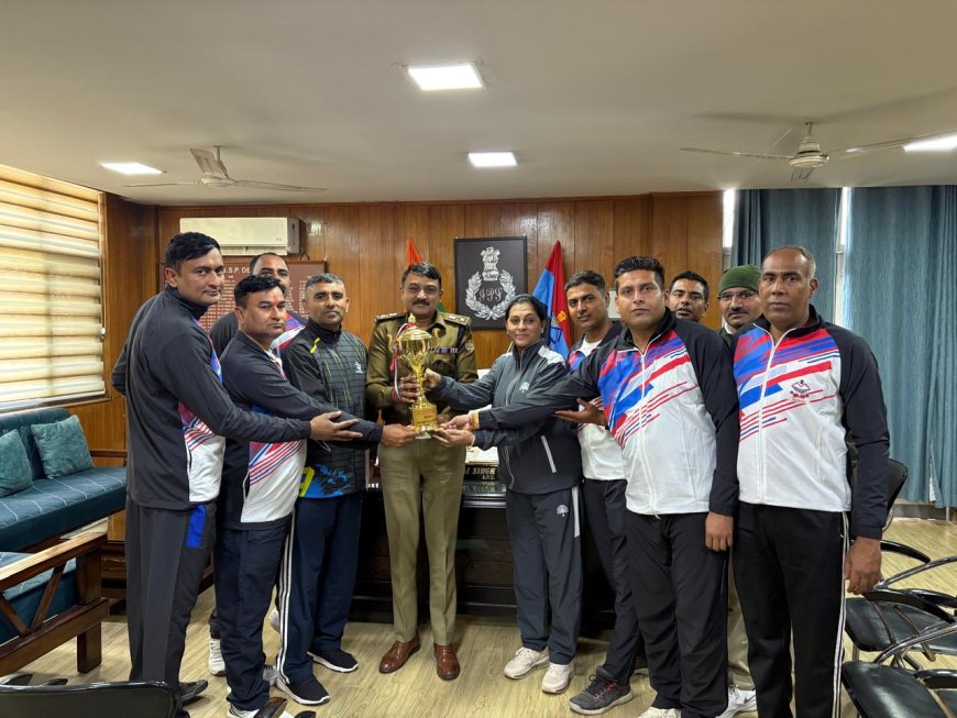 दून पुलिस खेल में बनी चैंपियन, फाइनल मैच जीतकर खिताब पर किया कब्जा l समाचार UP/UK